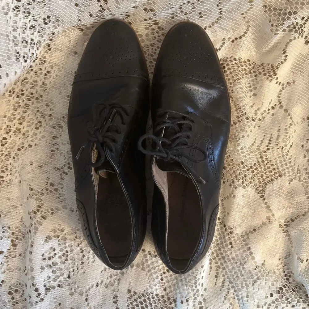 Johnston & Murphy Men's US 8.5 Black Cap-Toe Oxford Dress Shoes